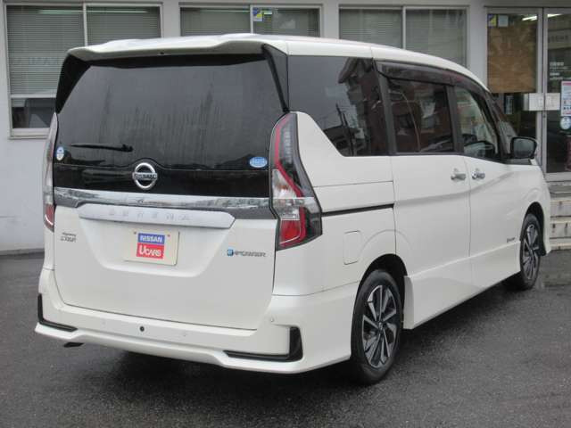 セレナ1.2 e-POWER ハイウェイスターV