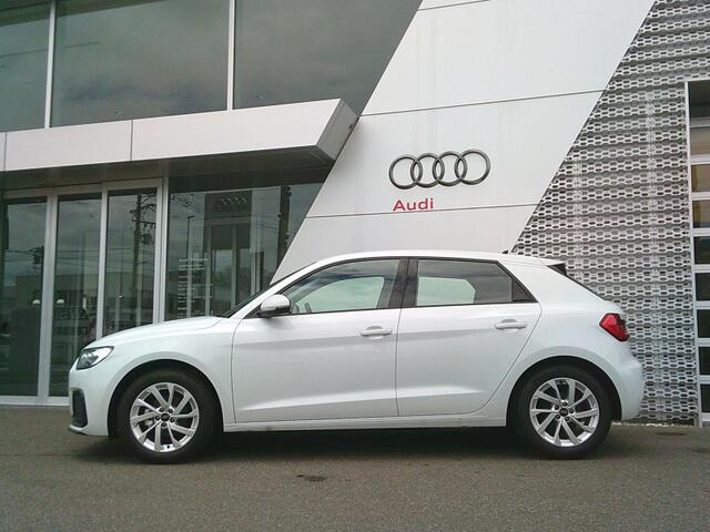 A1スポーツバック25 TFSI アドバンスド