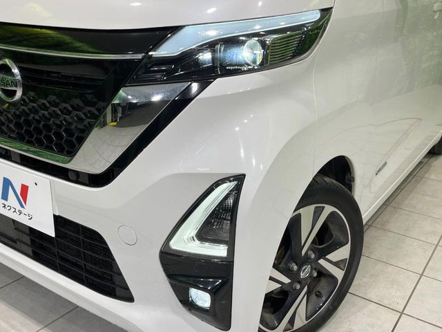 �yLED�w�b�h���C�g�z���V����ԑ��s�����ǍD�Ȏ��E���m�ۂ����S���ĉ^�]�ł��鍂�P�xLED�w�b�h���C�g�𑕔�!�_�����x�������A����d�͂��}�����Ă��܂��B