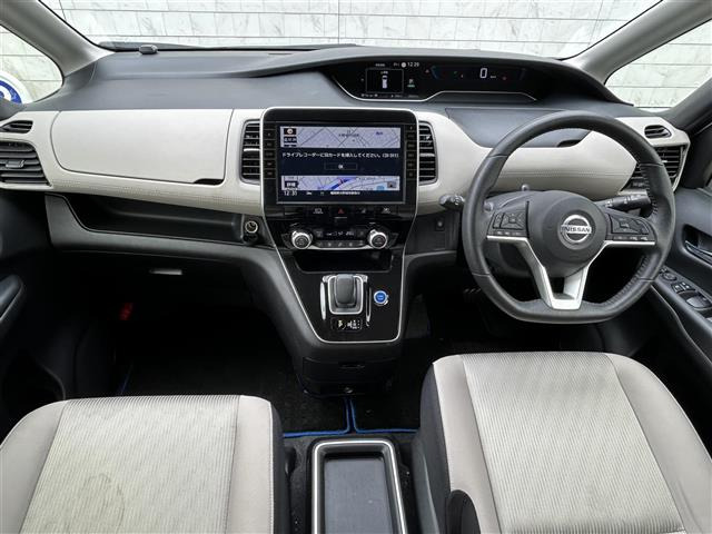 セレナ1.2 e-POWER ハイウェイスターV