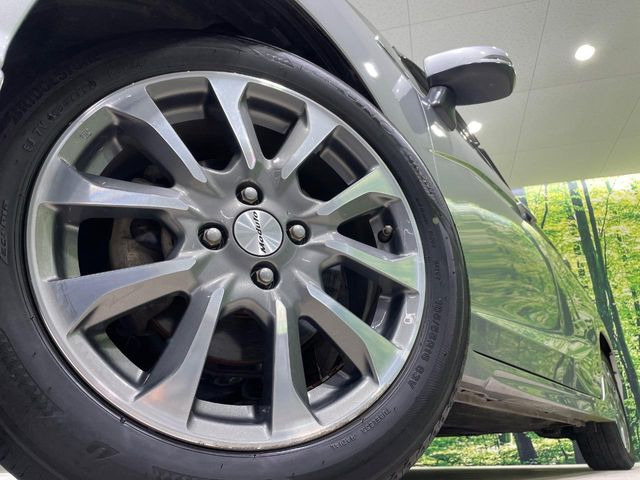 �y16�C���`�A���~�z�C�[���z�O�ςɃ}�b�`�����A���~�z�C�[���𑕒����Ă���܂��B�e��A���~�z�C�[����A�X�^�b�h���X�^�C�����戵�����Ă���܂��B���񂲑��k����������