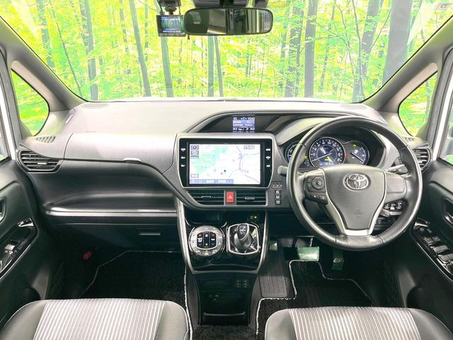 ヴォクシー1.8 ハイブリッド ZS 煌II