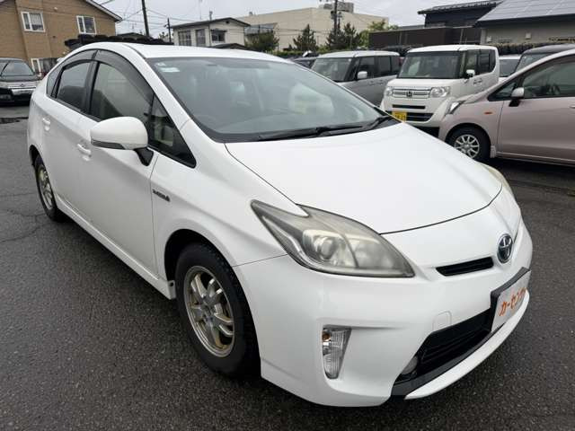 プリウス1.8 S