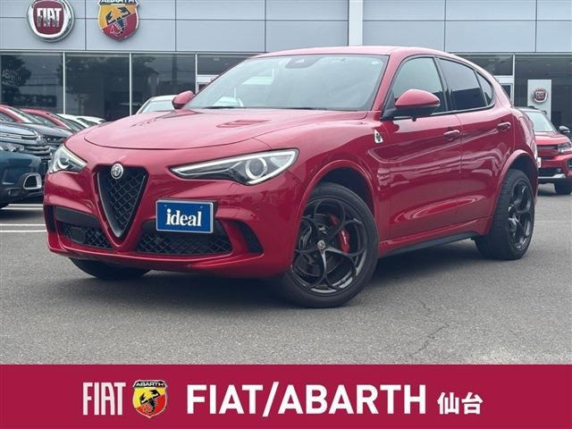 ステルヴィオ2.9 V6 ビターボ クアドリフォリオ 4WD