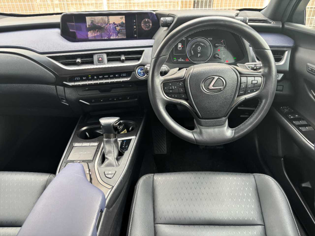UX250h アーバン エレガンス