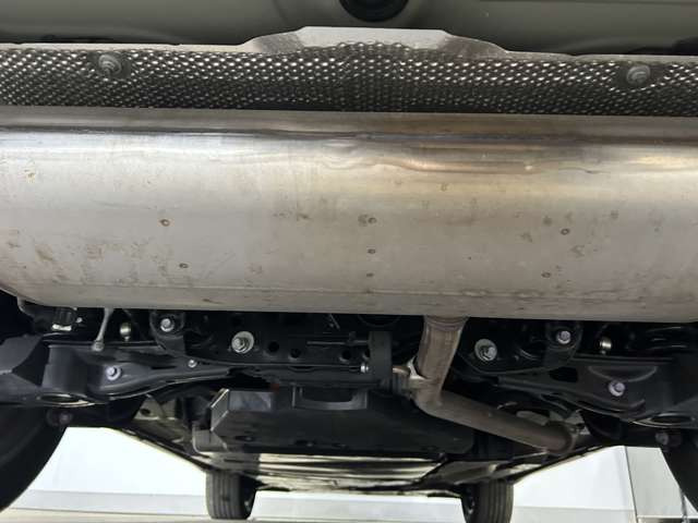 ハリアー2.5 ハイブリッド E-Four G 4WD