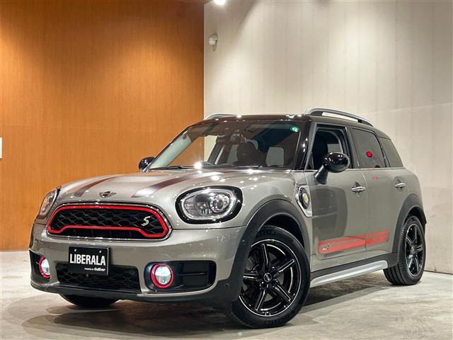 ミニクロスオーバークーパー S E オール4 4WD