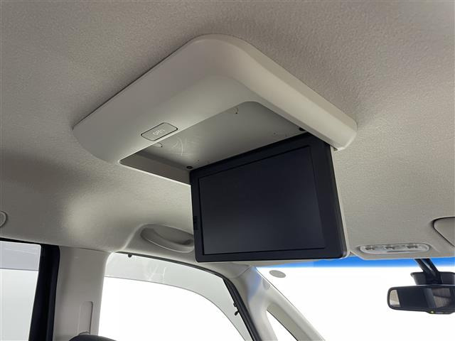 セレナ2.0 ハイウェイスター Vセレクション+Safety II S-HYBRID
