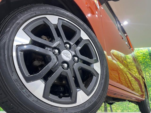 �y�����A���~�z�C�[���z�����I�v�V�����z�C�[���𑕒��B���s���\�̌���ɉ����A�O�ς����X�^�C���b�V���ɂȂ��Ă��܂��B