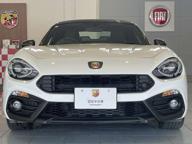 アバルト124スパイダー1.4