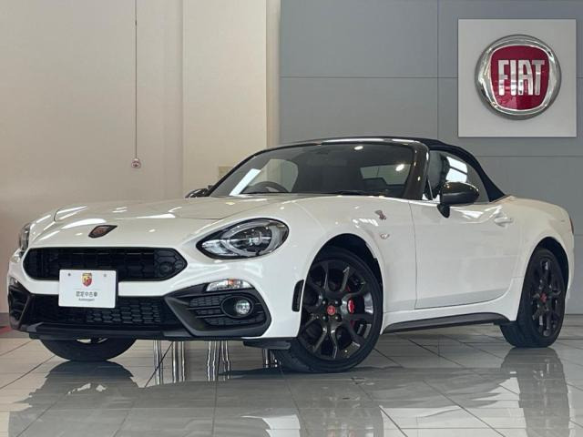 アバルト124スパイダー1.4