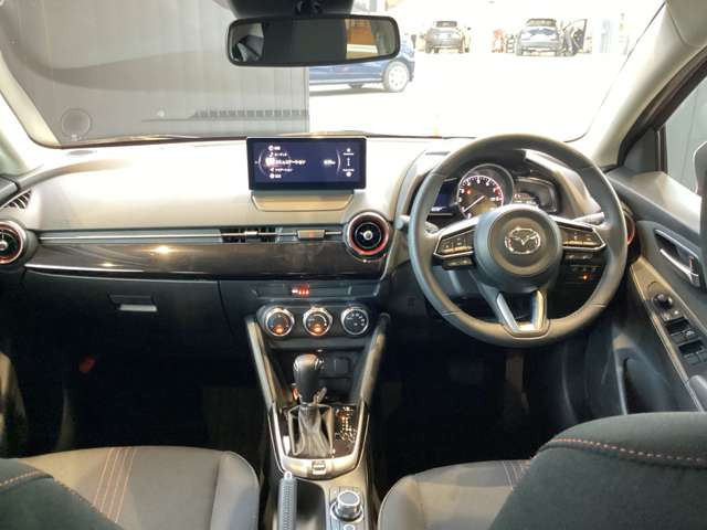 MAZDA2
