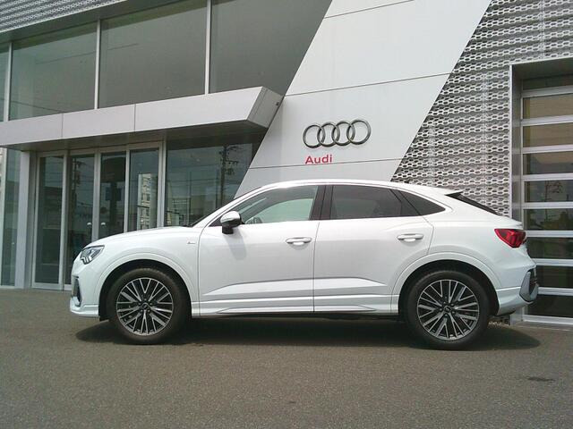 Q3スポーツバック35 TFSI Sライン