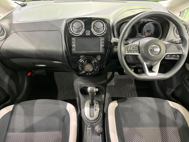ノート1.2 X FOUR スマートセーフティエディション 4WD