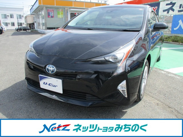 プリウス1.8 S セーフティ プラス E-Four 4WD