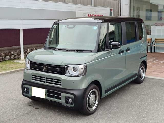 N-BOXジョイ 2トーン