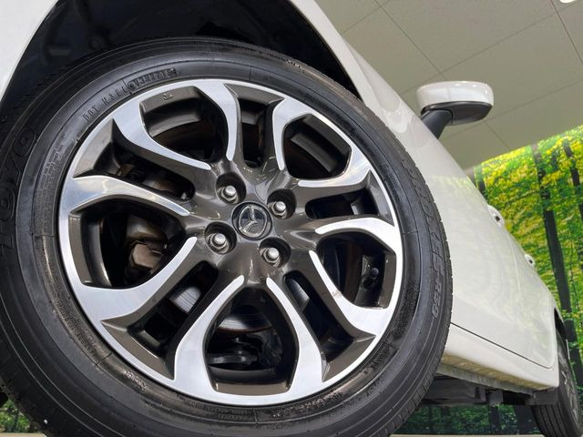 �y����16�C���`�A���~�z�C�[���z�O�ςɃ}�b�`���������A���~�z�C�[���𑕒����Ă���܂��B�e��ЊO�A���~�z�C�[����A�X�^�b�h���X�^�C�����戵�����Ă���܂��B���񂲑��k����������