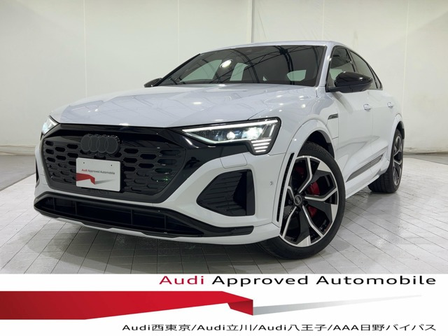 SQ8スポーツバック e-tronベースグレード 4WD