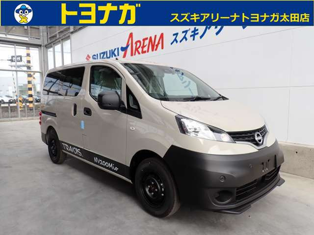 NV200バネットバン1.6 DX