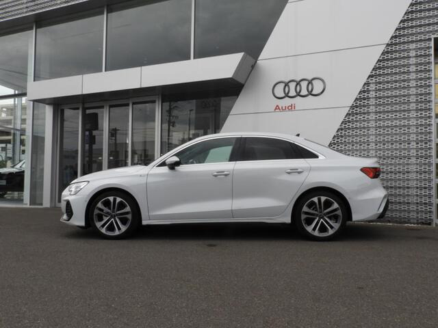 A3セダン30 TFSI Sライン