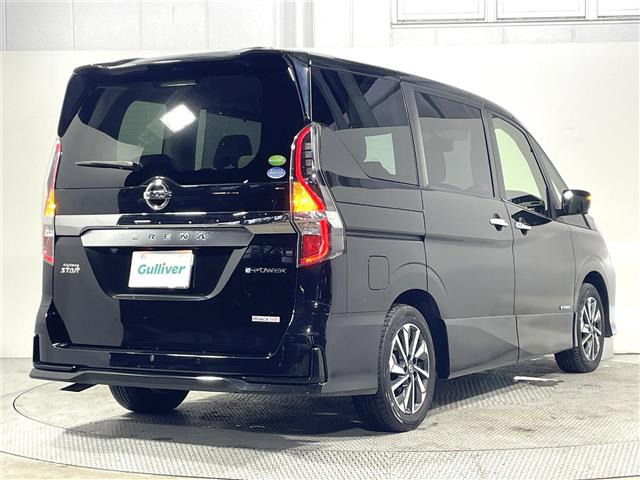 セレナ1.2 e-POWER ハイウェイスターV