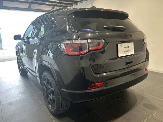 コンパスブラックシャーク 4WD