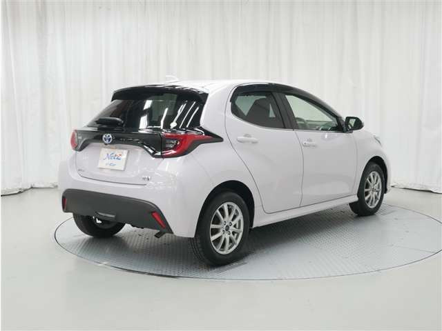 ヤリス1.5 ハイブリッド Z E-Four 4WD