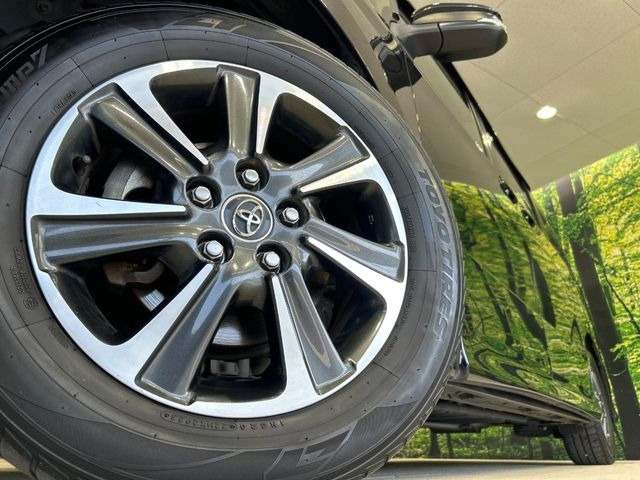 �y����16�C���`�A���~�z�C�[���z�O�ςɃ}�b�`���������A���~�z�C�[���𑕒����Ă���܂��B�e��ЊO�A���~�z�C�[����A�X�^�b�h���X�^�C�����戵�����Ă���܂��B���񂲑��k����������