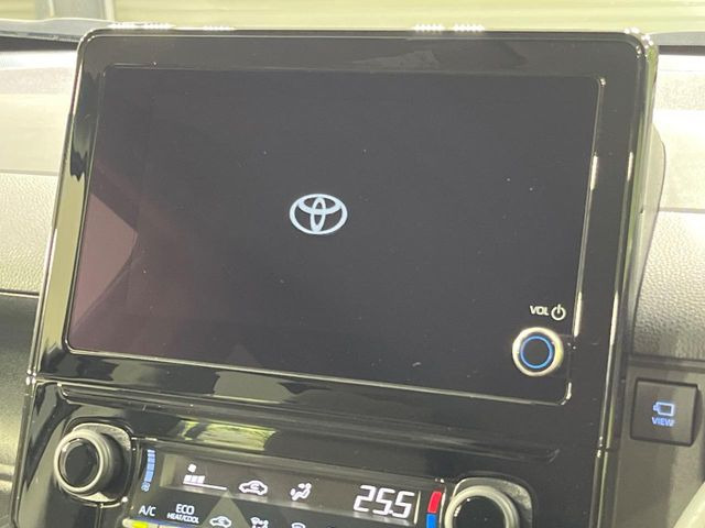 �y8�C���` �f�B�X�v���C�I�[�f�B�I�z���ʂ̃f�B�X�v���C��AppleCarPlay��AndroidAuto�����p�\�B�傫�ȉ�ʂŃX�}�z�i�r�A�v���������p���������܂���