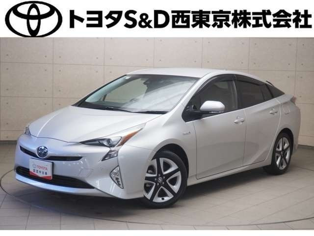 プリウス1.8 A ツーリングセレクション E-Four 4WD