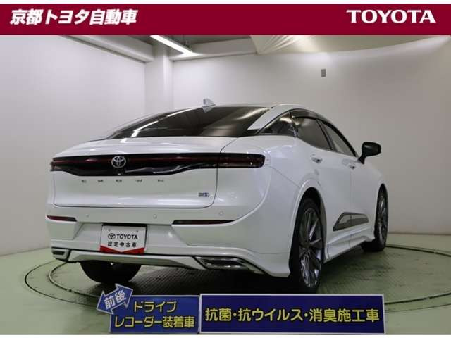 クラウンクロスオーバー2.5 G アドバンスト レザー パッケージ E-Four 4WD