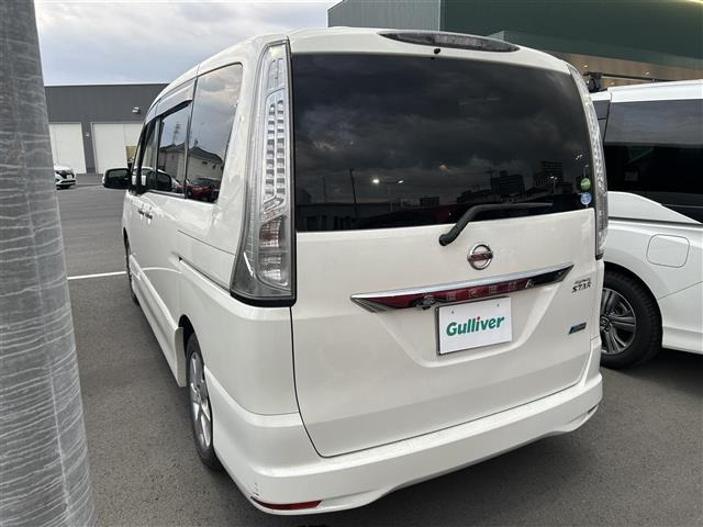 セレナ2.0 ハイウェイスター S-HYBRID