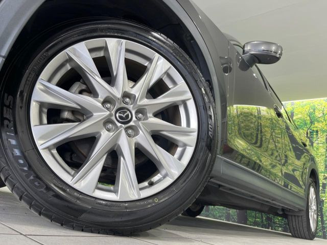�y����19�C���`�A���~�z�C�[���z�O�ςɃ}�b�`���������A���~�z�C�[���𑕒����Ă���܂��B�e��ЊO�A���~�z�C�[����A�X�^�b�h���X�^�C�����戵�����Ă���܂��B���񂲑��k����������