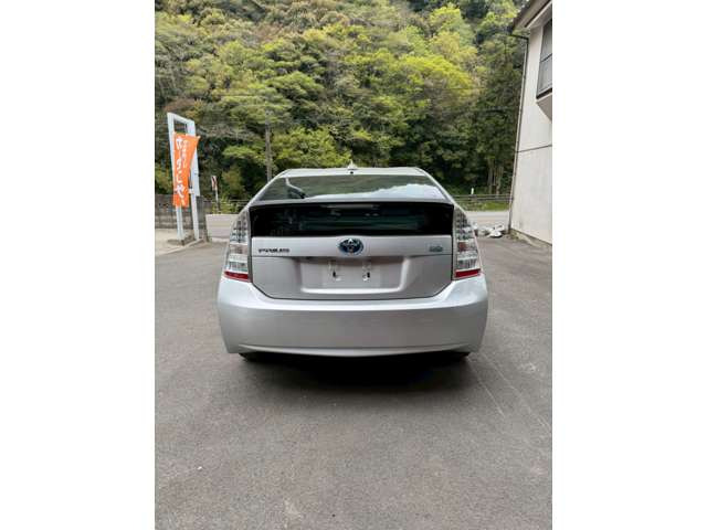 プリウス1.8 S