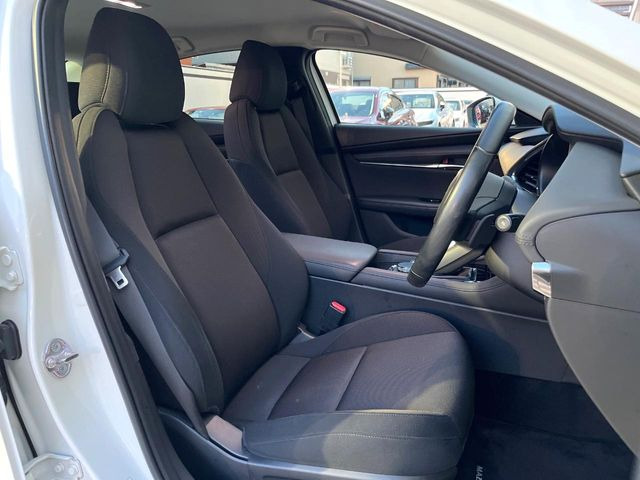 �^�]�Ȃ܂��ɂ͏\���ȃX�y�[�X������A�啿�ȕ��ł��������^�]���Ă�����������ł��B