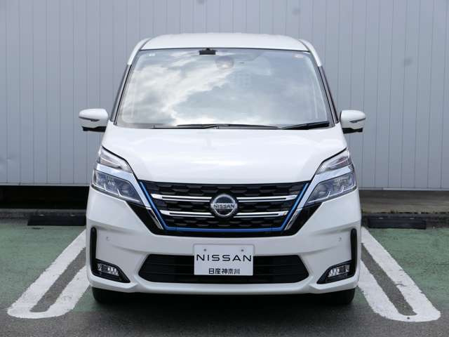 セレナ1.2 e-POWER XV