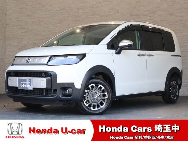 フリード1.5 e:HEV クロスター 4WD