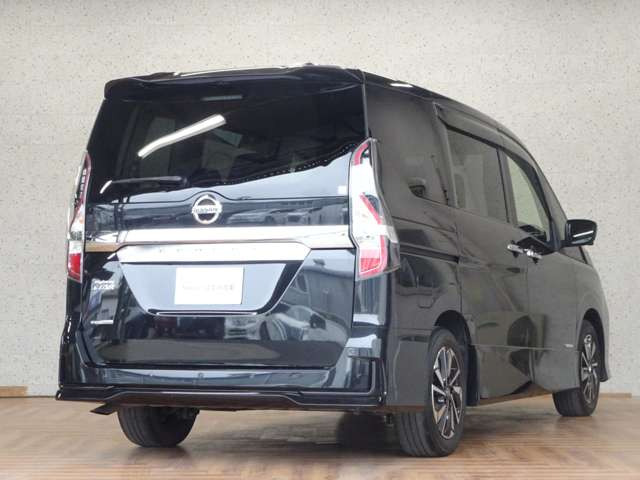 セレナ2.0 ハイウェイスターV