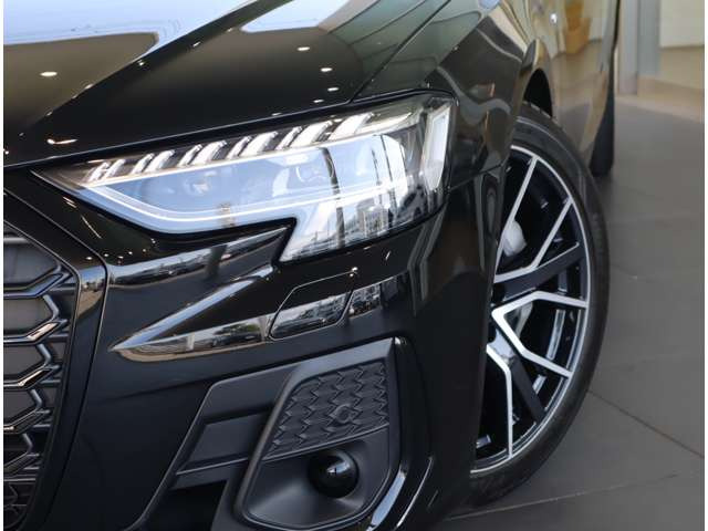 A855 TFSI クワトロ 4WD