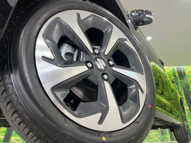 �y����16�C���`�A���~�z�C�[���z�O�ςɃ}�b�`���������A���~�z�C�[���𑕒����Ă���܂��B�e��ЊO�A���~�z�C�[����A�X�^�b�h���X�^�C�����戵�����Ă���܂��B���񂲑��k����������