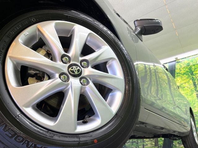 �y����15�C���`�A���~�z�C�[���z�O�ςɃ}�b�`�����A���~�z�C�[���𑕒����Ă���܂��B�e��A���~�z�C�[����A�X�^�b�h���X�^�C�����戵�����Ă���܂��B���񂲑��k����������