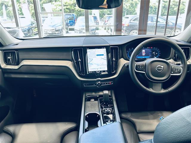 XC60プラス B5