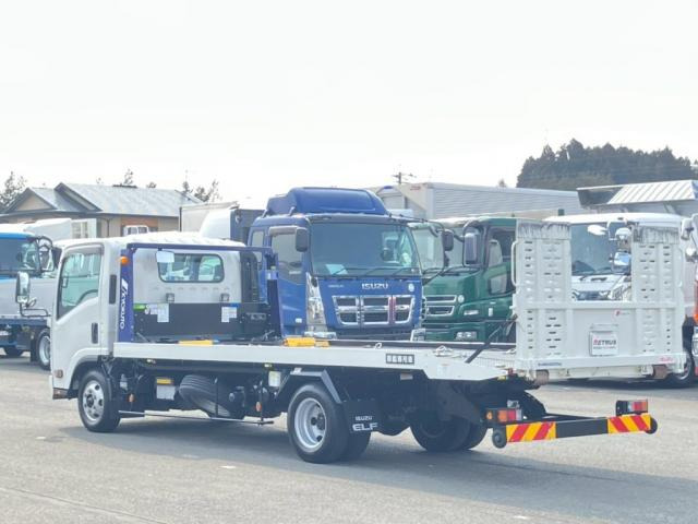 エルフ
