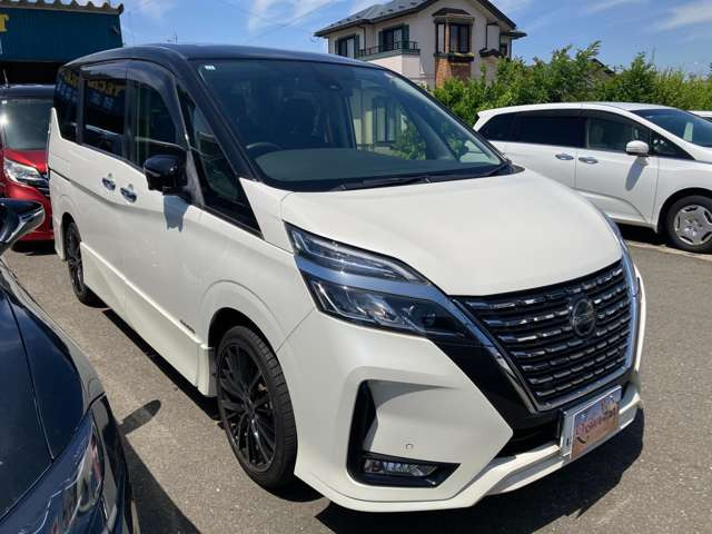 セレナ2.0 ハイウェイスターV