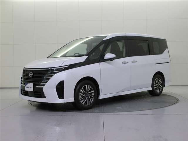 セレナ1.4 e-POWER ハイウェイスターV