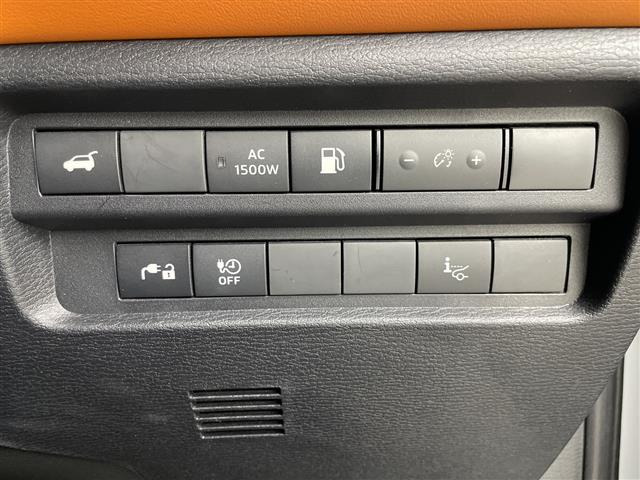 アウトランダーPHEV 2.4 P 4WD