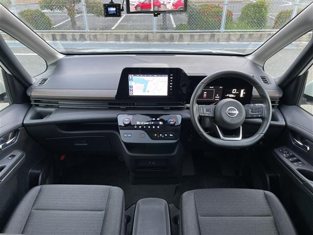 セレナ1.4 e-POWER ハイウェイスターV