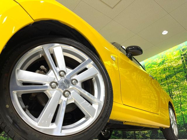 �y����16�C���`�A���~�z�C�[���z�O�ςɃ}�b�`���������A���~�z�C�[���𑕒����Ă���܂��B�e��ЊO�A���~�z�C�[����A�X�^�b�h���X�^�C�����戵�����Ă���܂��B���񂲑��k����������