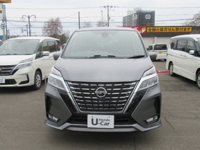 セレナ2.0 ハイウェイスターV 4WD
