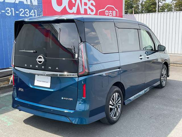 セレナ1.4 e-POWER ハイウェイスターV